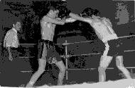 Combat de boxe entre détenus dans les années 1950